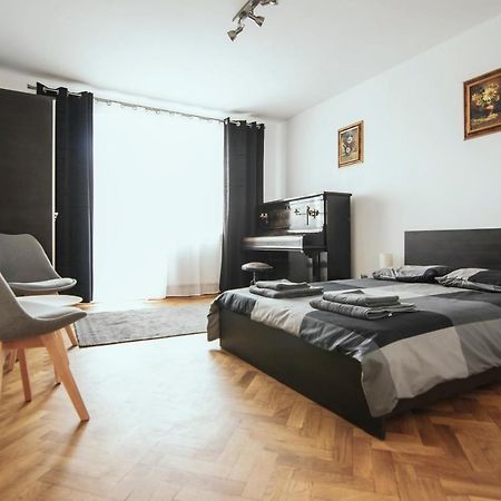 Central David Residence Brašov Exteriér fotografie