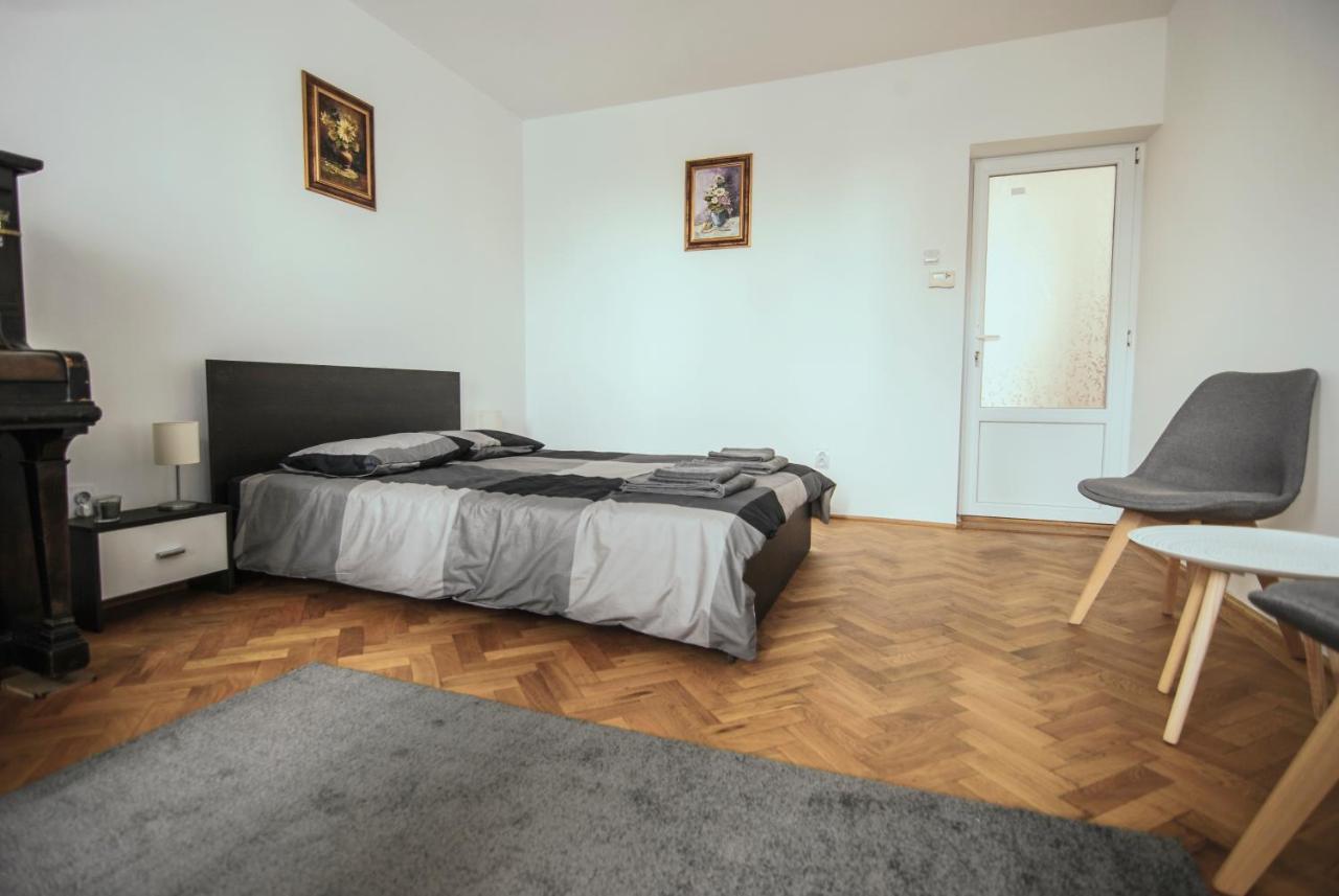 Central David Residence Brašov Exteriér fotografie