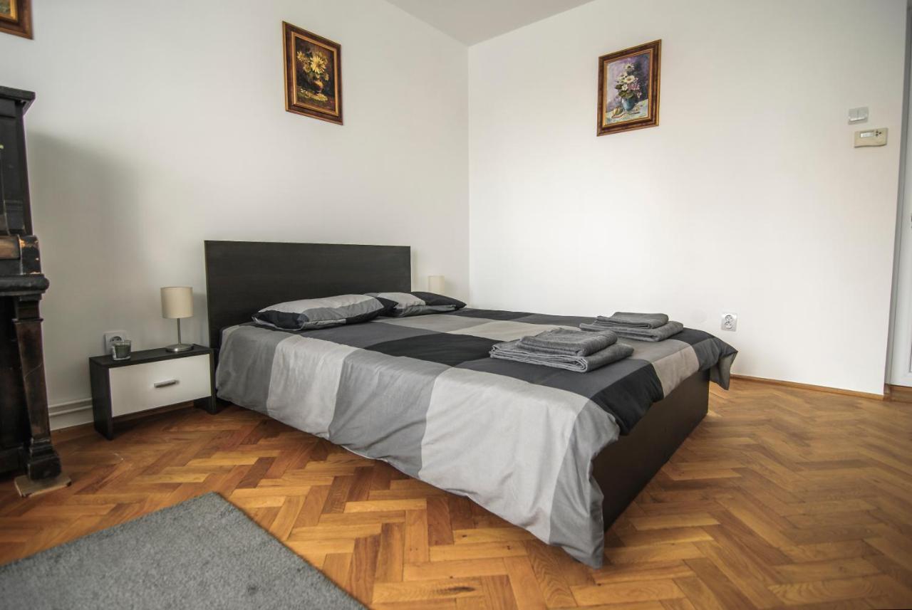 Central David Residence Brašov Exteriér fotografie